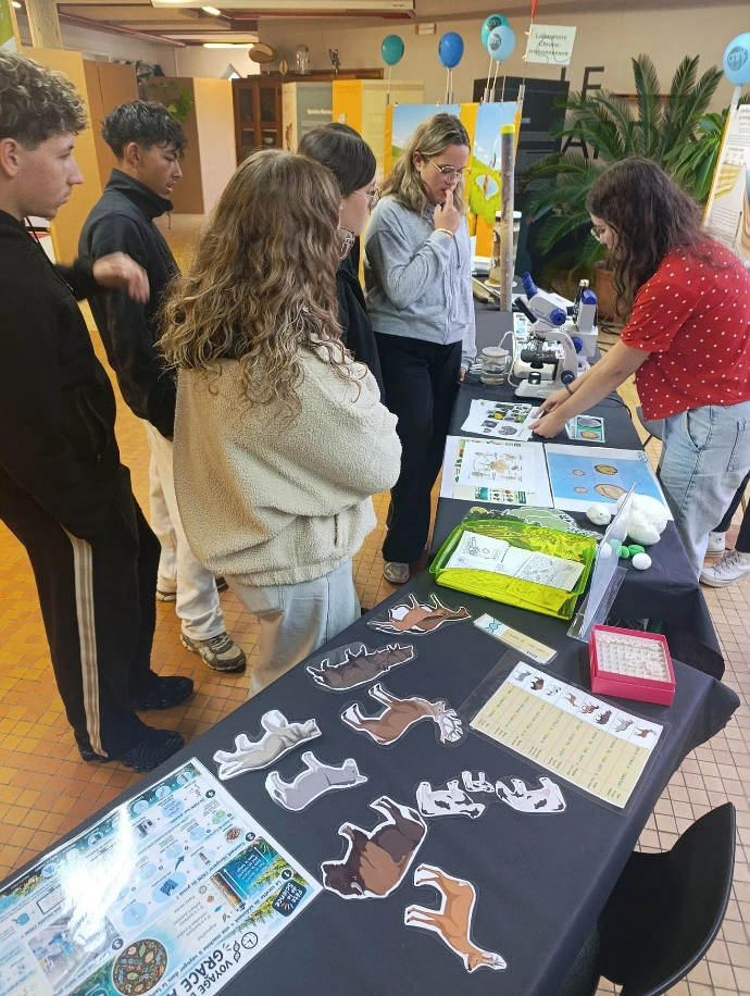 un stand à la f$ête de la science